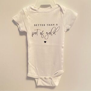 Gerber Onesies Baby White "Better Than A Pot Of Gold" Bodysuit Size 6-9 Months